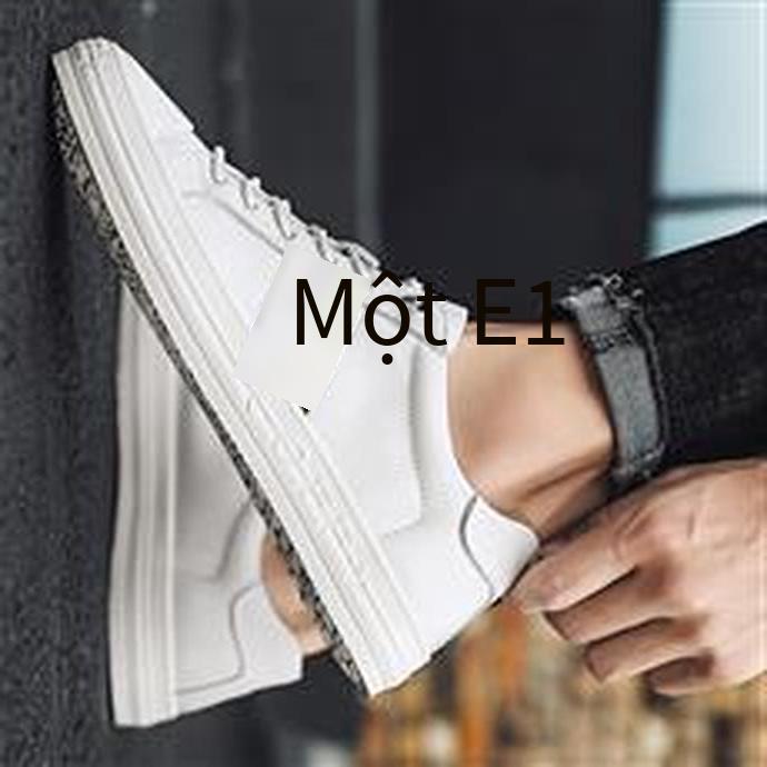 Khuyến mại giày thể thao tăng chiều cao giày thường giày lưới màu đỏ giày thể thao ưu đãi đặc biệt kích thước lớn