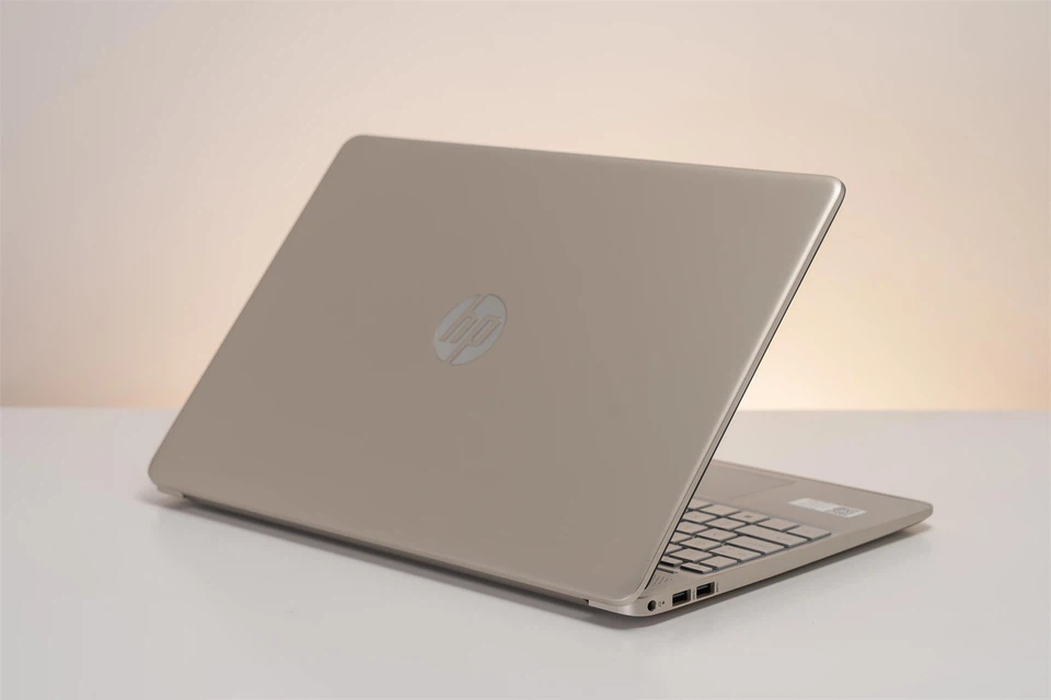Laptop HP 15s fq2711TU i3 1115G4/8GB/256GB/15.6"FHD/Win 11 Vàng - Hàng Chính Hãng