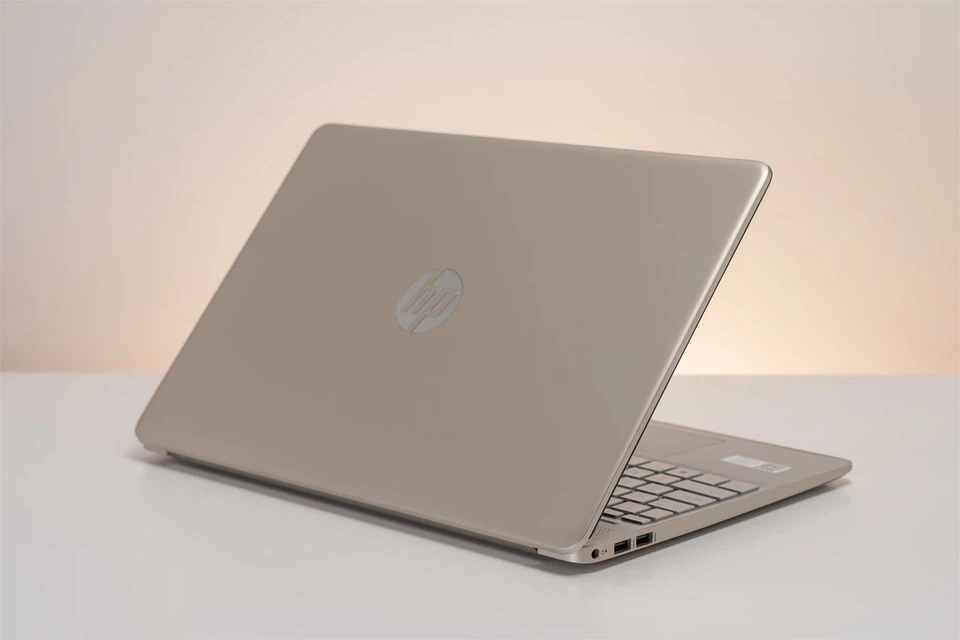 Laptop HP 15s fq2711TU i3 1115G4/8GB/256GB/15.6"FHD/Win 11 (7C0R6PA) Vàng - Hàng Chính Hãng