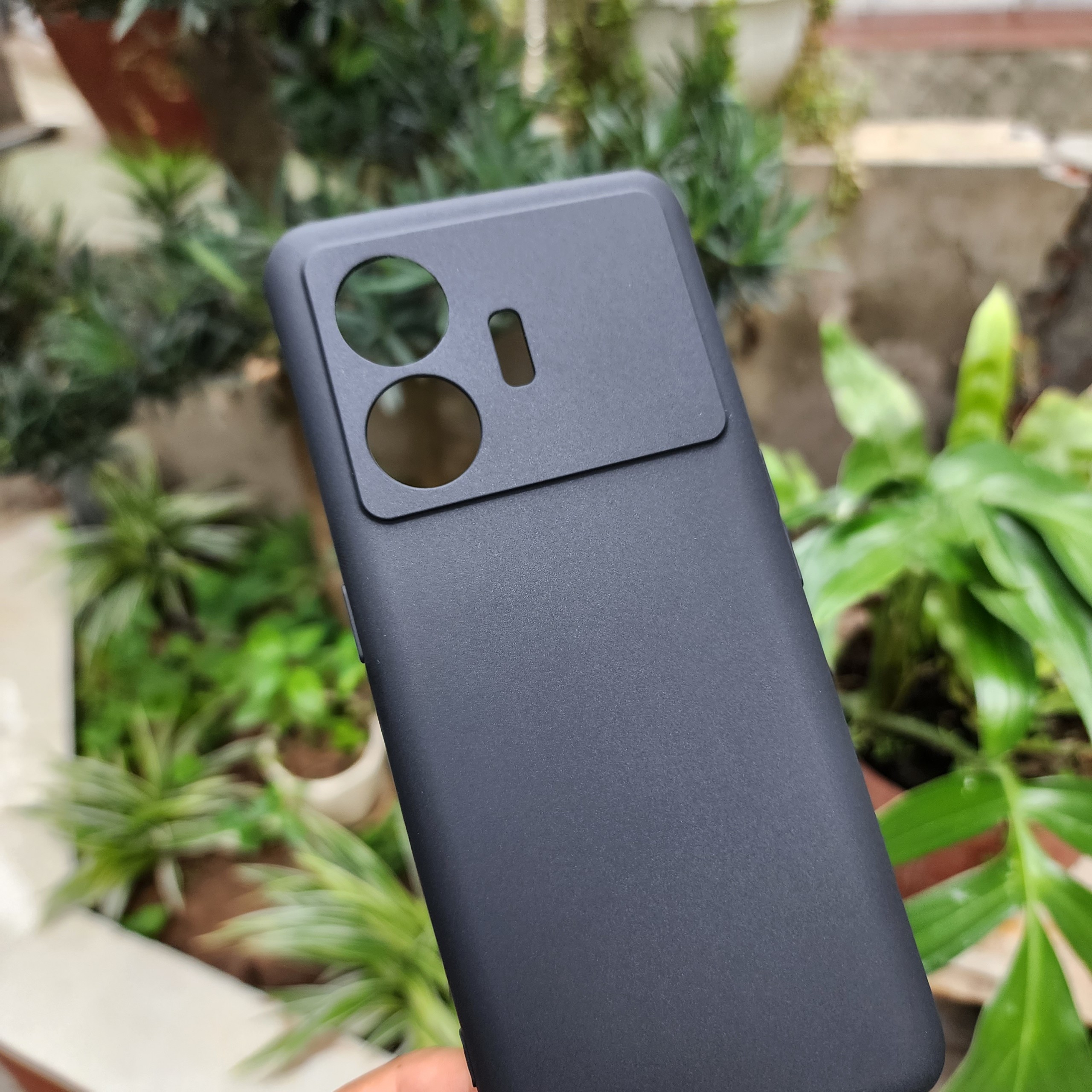 Ốp Lưng Dẻo cho Relame GT Neo 5 SE 5G - Chống Bẩn TPU Đen Nhám Mịn, Chống Bám Vân Tay, Có Gờ Bảo Vệ Camera.