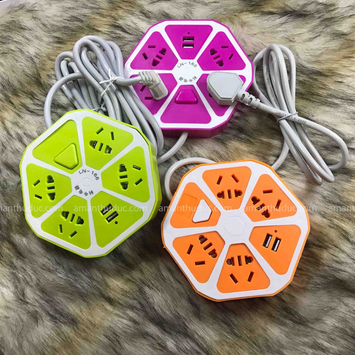 Ổ Cắm Điện Hình Trái Cam 2 Cổng USB Tiện Lợi