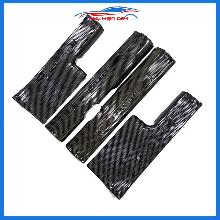Bộ nẹp bước chân trong ngoài vân Cacbon xe Sorento 2020-2021 chống trầy làm đẹp ô tô