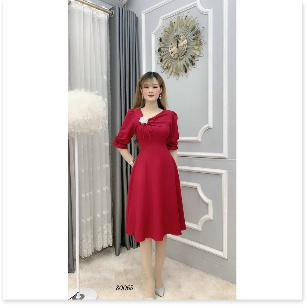 ĐẦM ĐÍNH HOA TRÊN ÁO SIÊU XINH