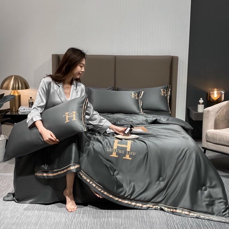 Bộ chăn trần hè ga gối phi lụa thêu chữ H-LUXURY Life sang trọng,mềm mịn