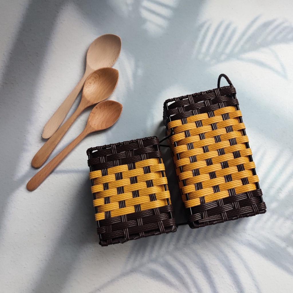 Set Đôi Hộp/Lọ Đựng Đũa Giả Mây Xinh Xắn