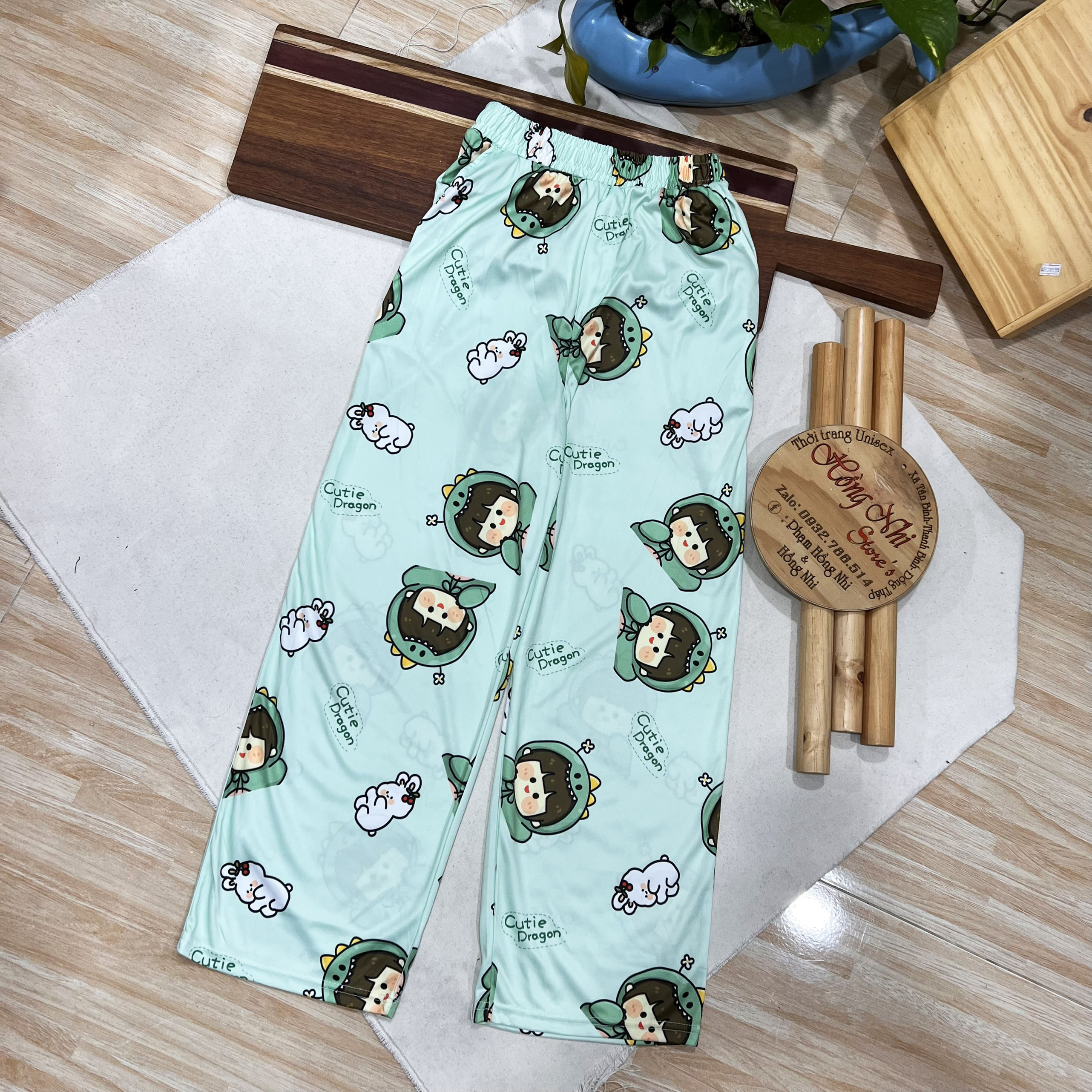 Quần Hoạt Hình Dài Cô Bé Khủng Long Xanh Ống Rộng Cartoon Pant V2 Oversize Ulzzang Unisex - MM