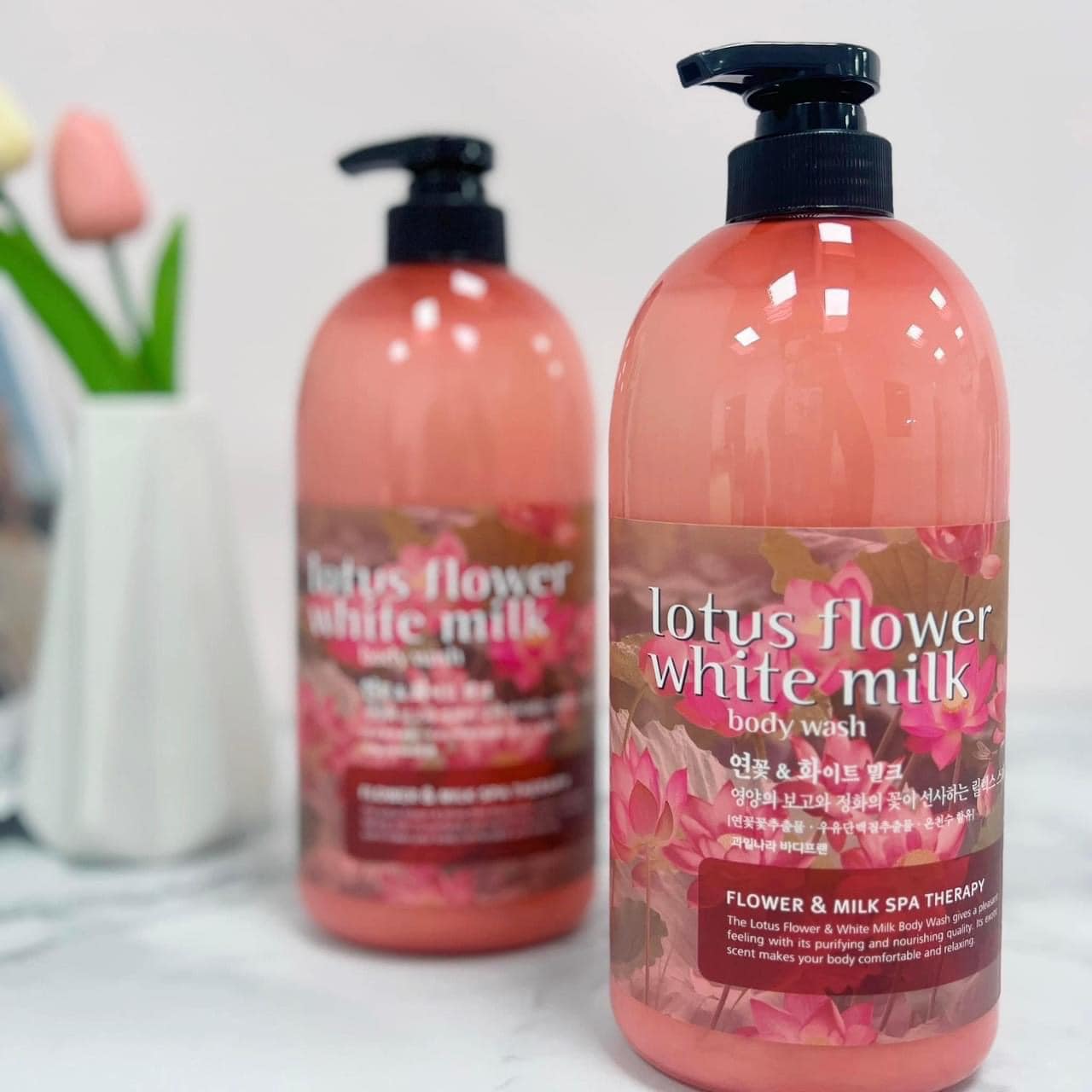 Sữa tắm hương sen Hàn Quốc Welcos Lotus Flower White Milk 750ml