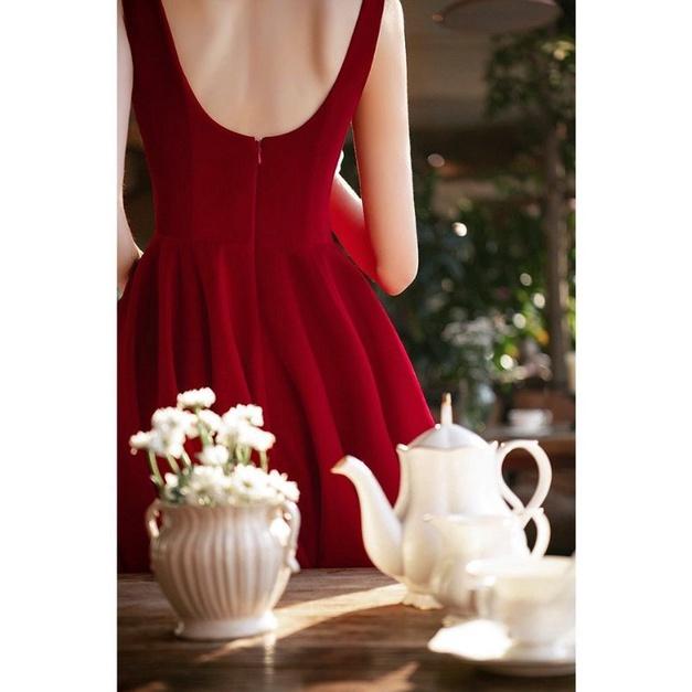 ĐẦM ĐỎ TÙNG XÒE XẾP LI