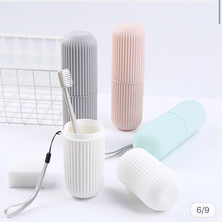 Hộp đựng bàn chải và tuýp kem đánh răng có vân mới
