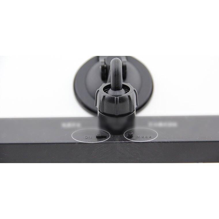 Đèn Led Cảnh Báo Gắn Đuôi Xe Hơi Sử Dụng Năng Lượng Mặt Trời cảm biến rung, có tới 14 kiểu nhấp nhá