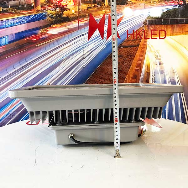 Đèn pha LED ngoài trời HKLED pha rọi 200W