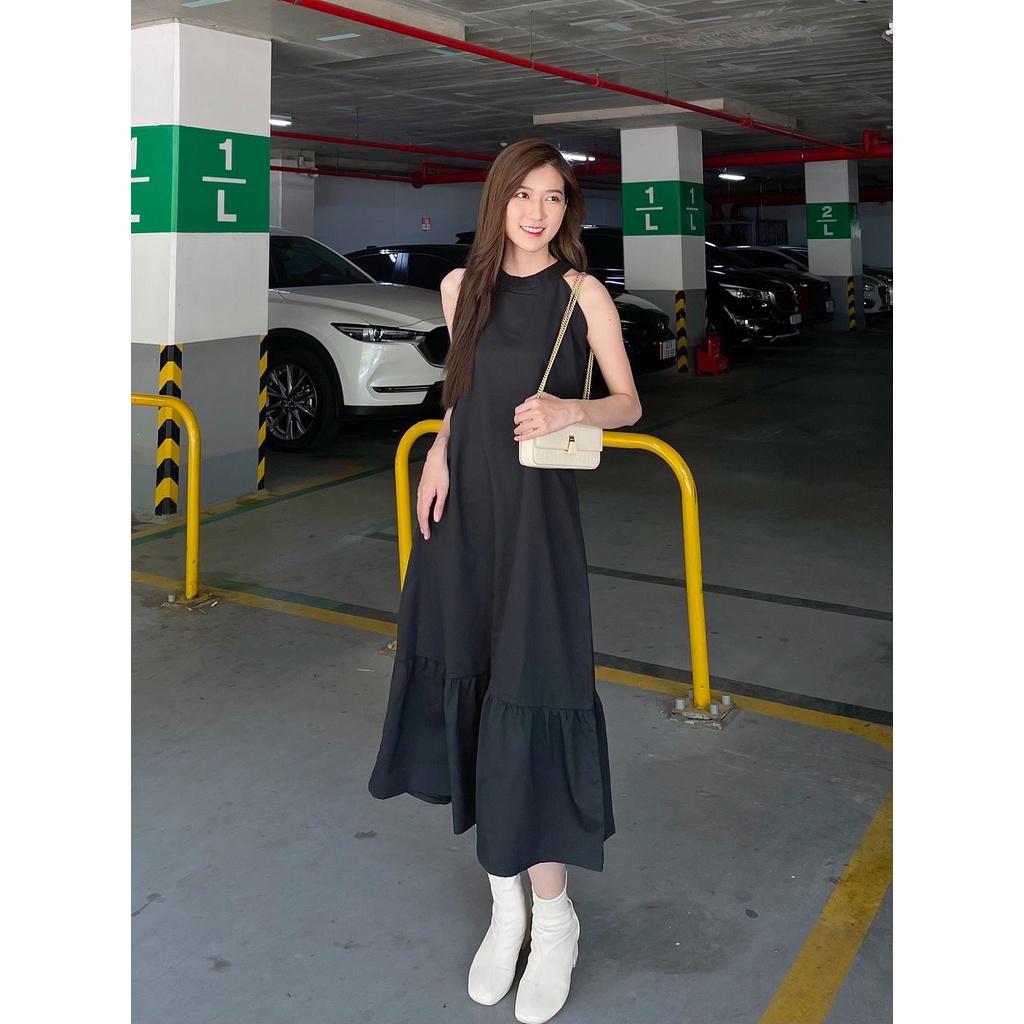 Đầm Dáng Xòe, Cách Điệu Cổ Yếm, Màu Đen - Lovadova 21D03C001