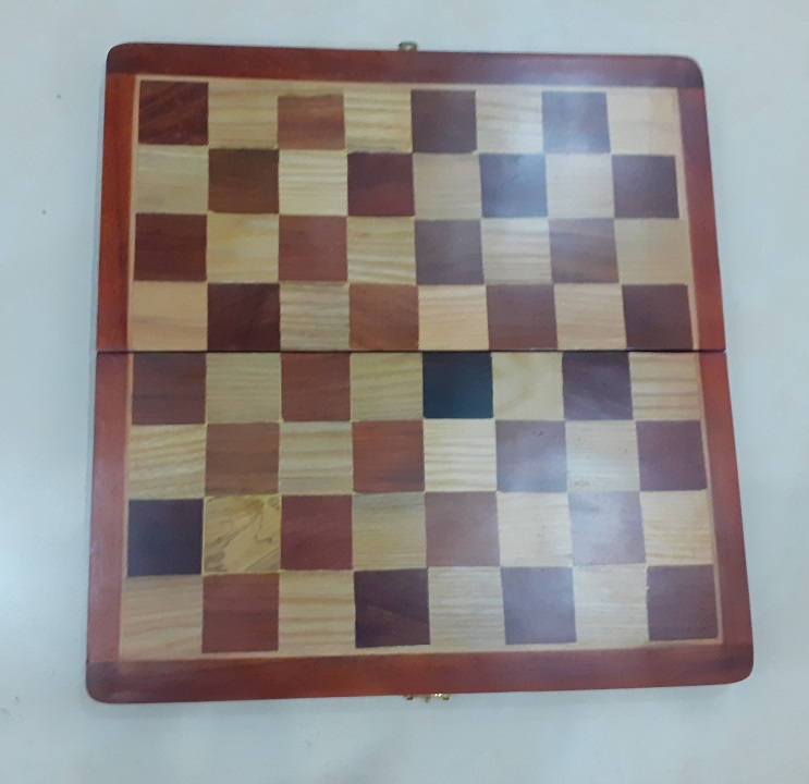 Bàn cờ vua bằng gỗ hương 35 x 36 cm