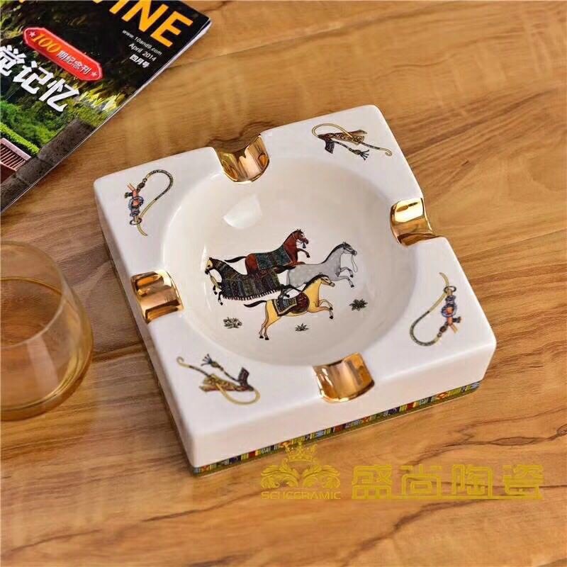 Gạt tàn bằng sứ dáng vuông phong cách Châu Âu hiện đại sang trọng - ANTH510