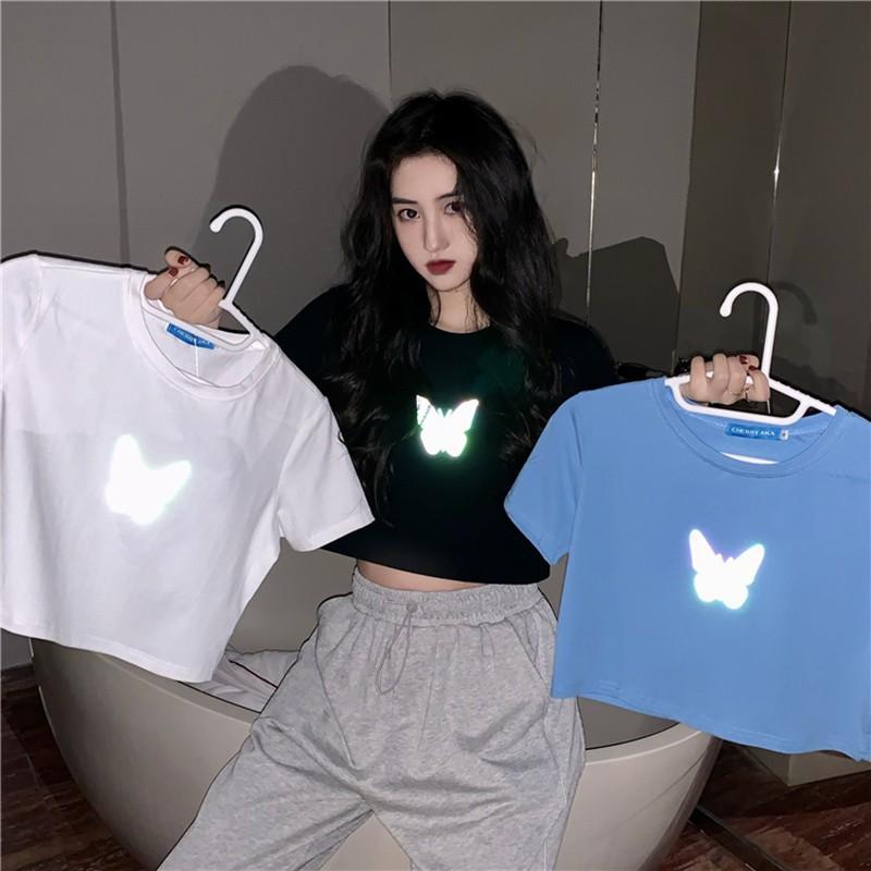 Áo thun croptop tay ngắn họa tiết bướm xinh xắn