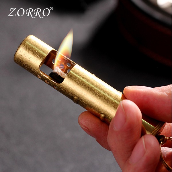 Vỏ Hộp Quẹt Bật Lửa Xăng Đá Zorro Z-529 có móc khóa thiết kế nhỏ gọn đẹp độc lạ - dùng xăng bấc đá cao cấp
