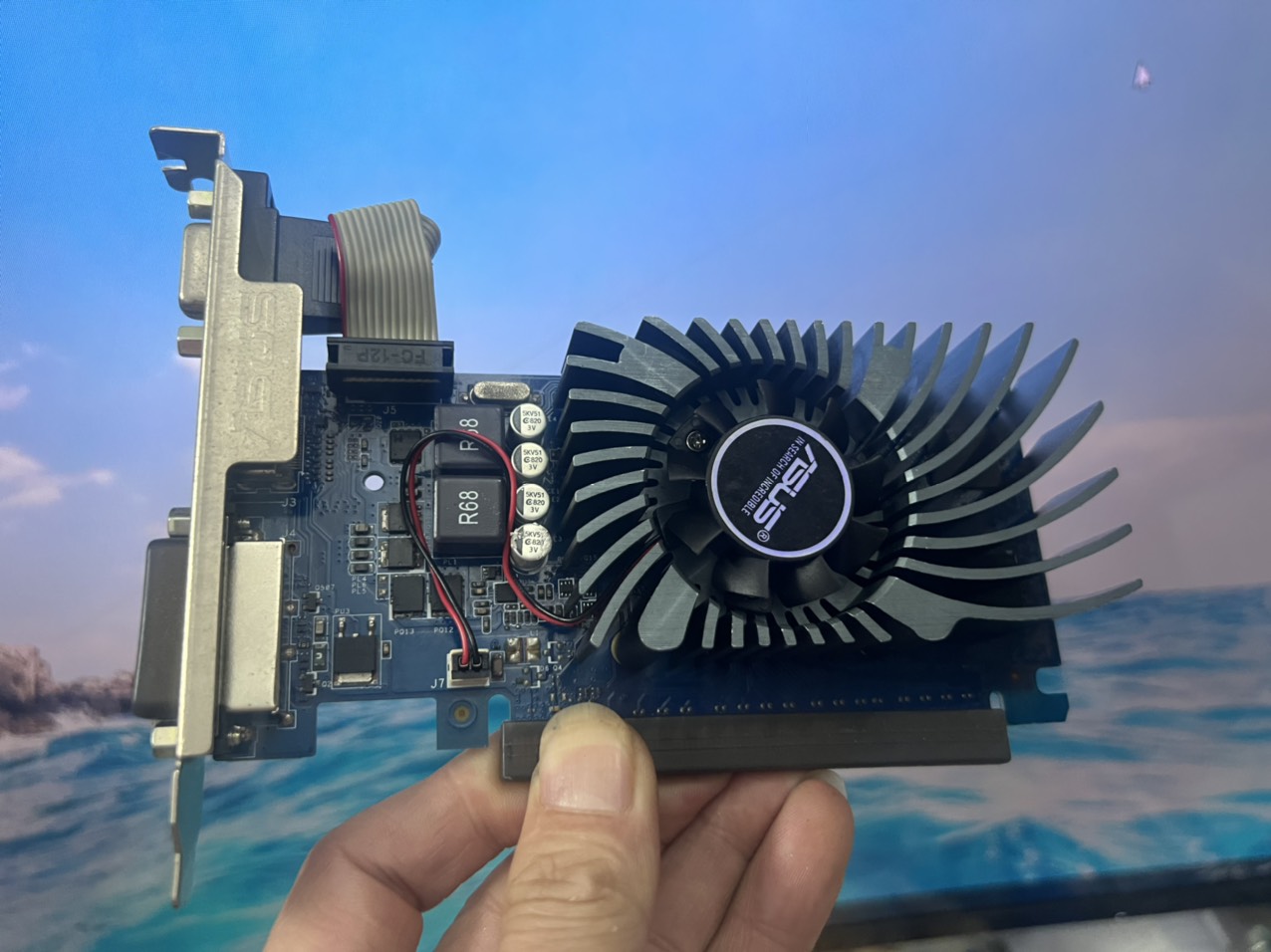 VGA (Cạc màn hình) ASUS GT730 2GB/D5 (Có pas lùn ) HÀNG CHÍNH HÃNG