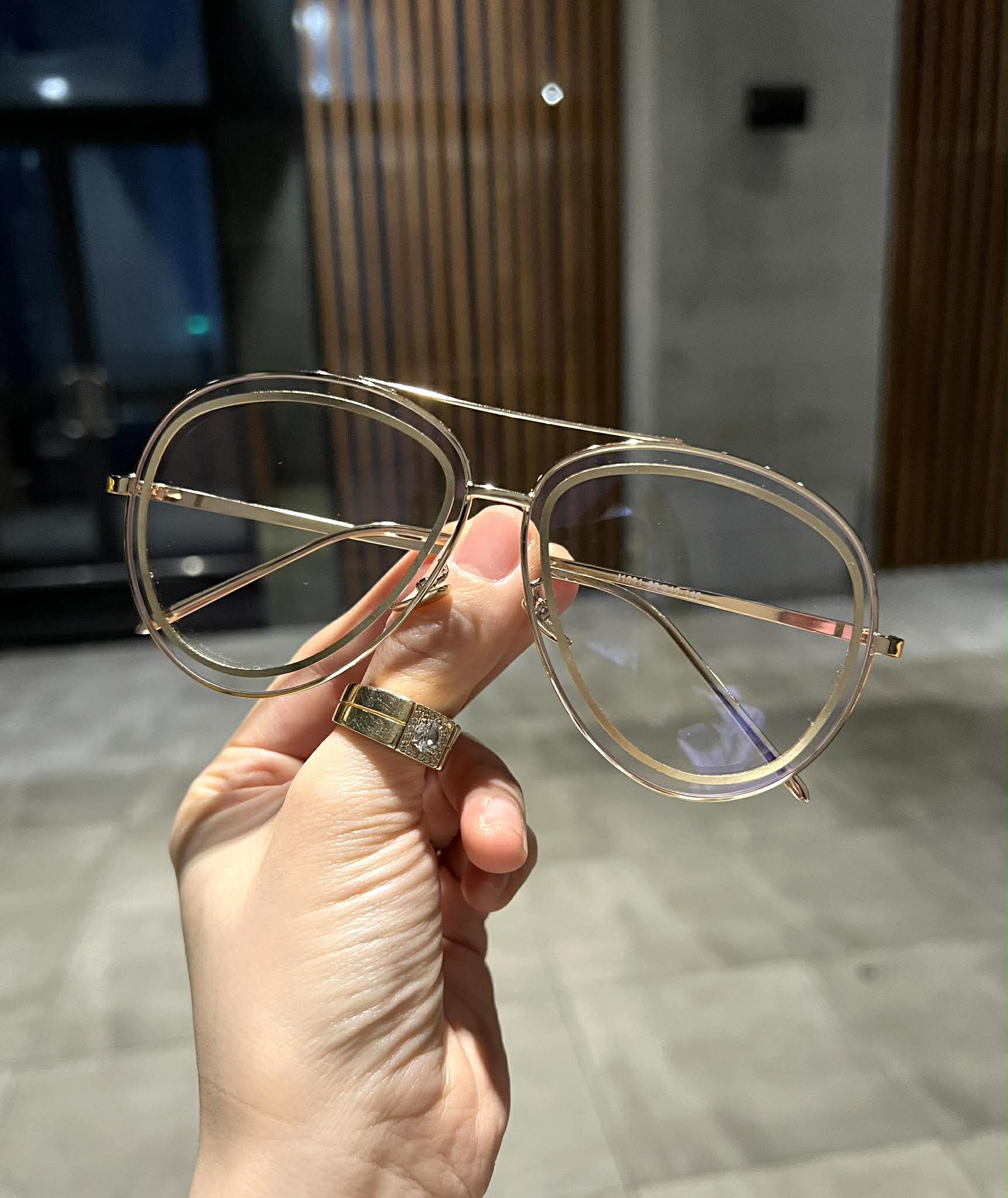 Kính mát, Kính râm đi đường nam nữ form dáng to chất liệu kim loại giúp bảo vệ mắt