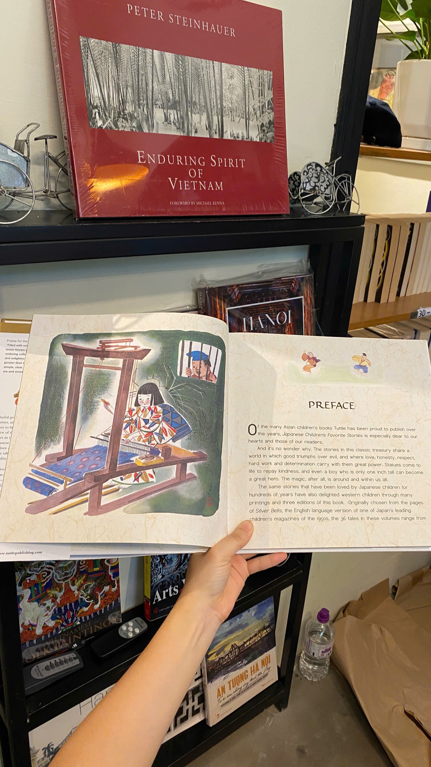 Sách - Japanese Children's Favorite Stories | Childrens Short Stories / Ngoại văn Bìa cứng