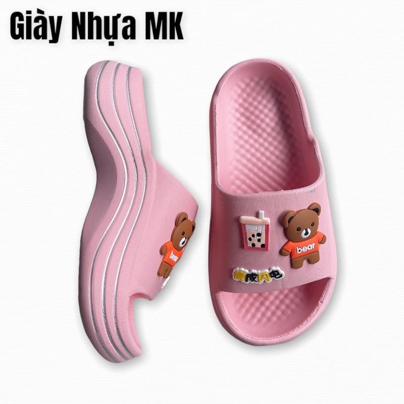 Dép Bánh Mì Nữ Gợn Sóng Đế Độn 7cm Tăng Chiều Cao Đính Sticker Gấu Siêu Cute Hàng Cao Cấp - DL161