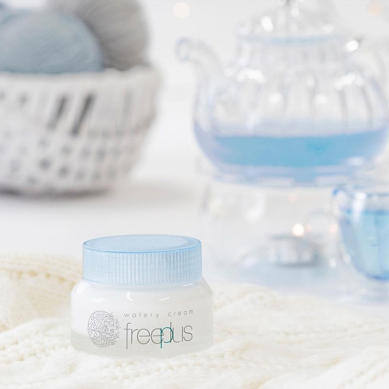 Kem Dưỡng Ẩm Màng Nước Freeplus Watery Cream 50g