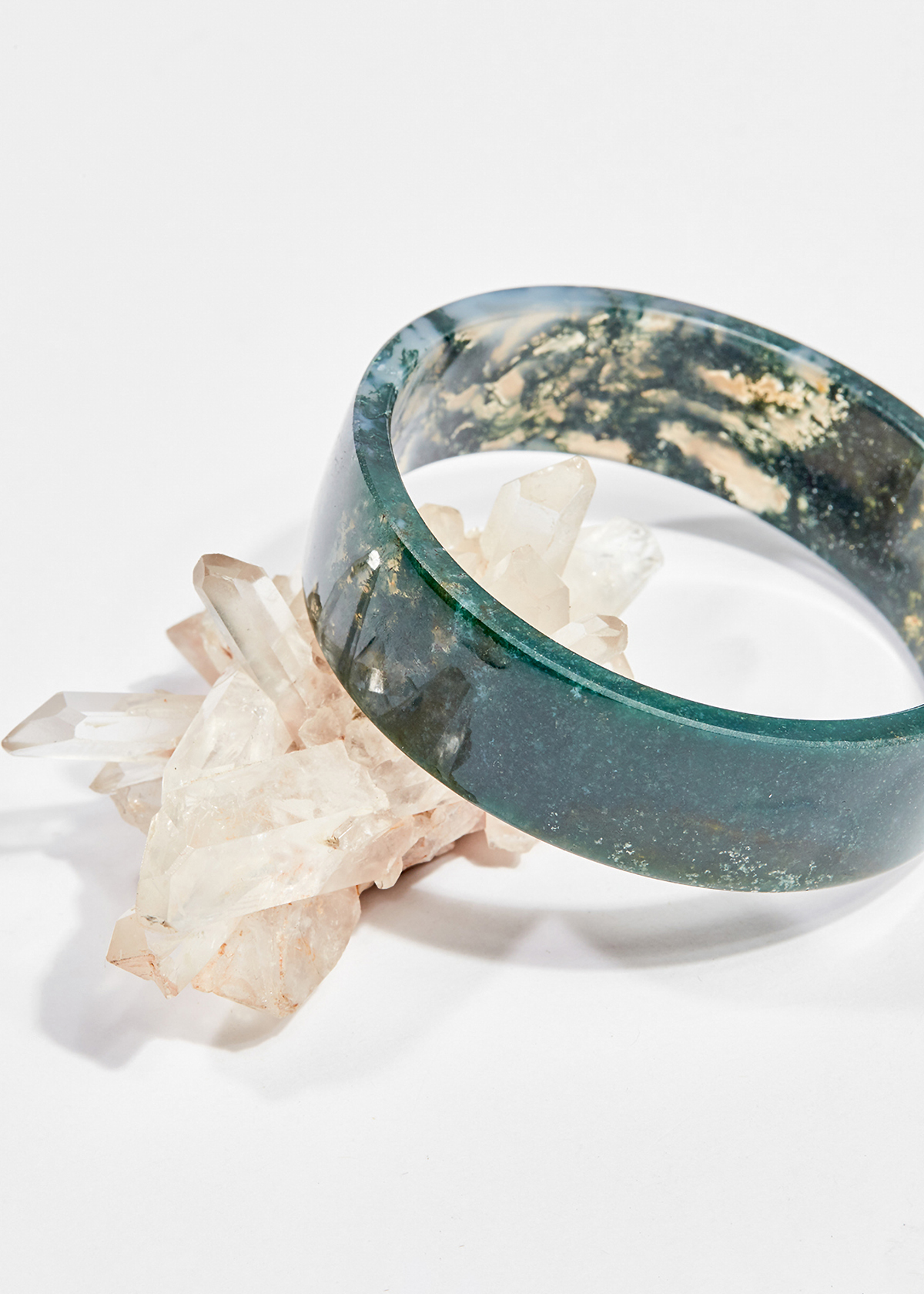 Vòng tay phong thủy đá băng ngọc thủy tảo ni 55 mệnh hỏa , mộc - Ngọc Quý Gemstones