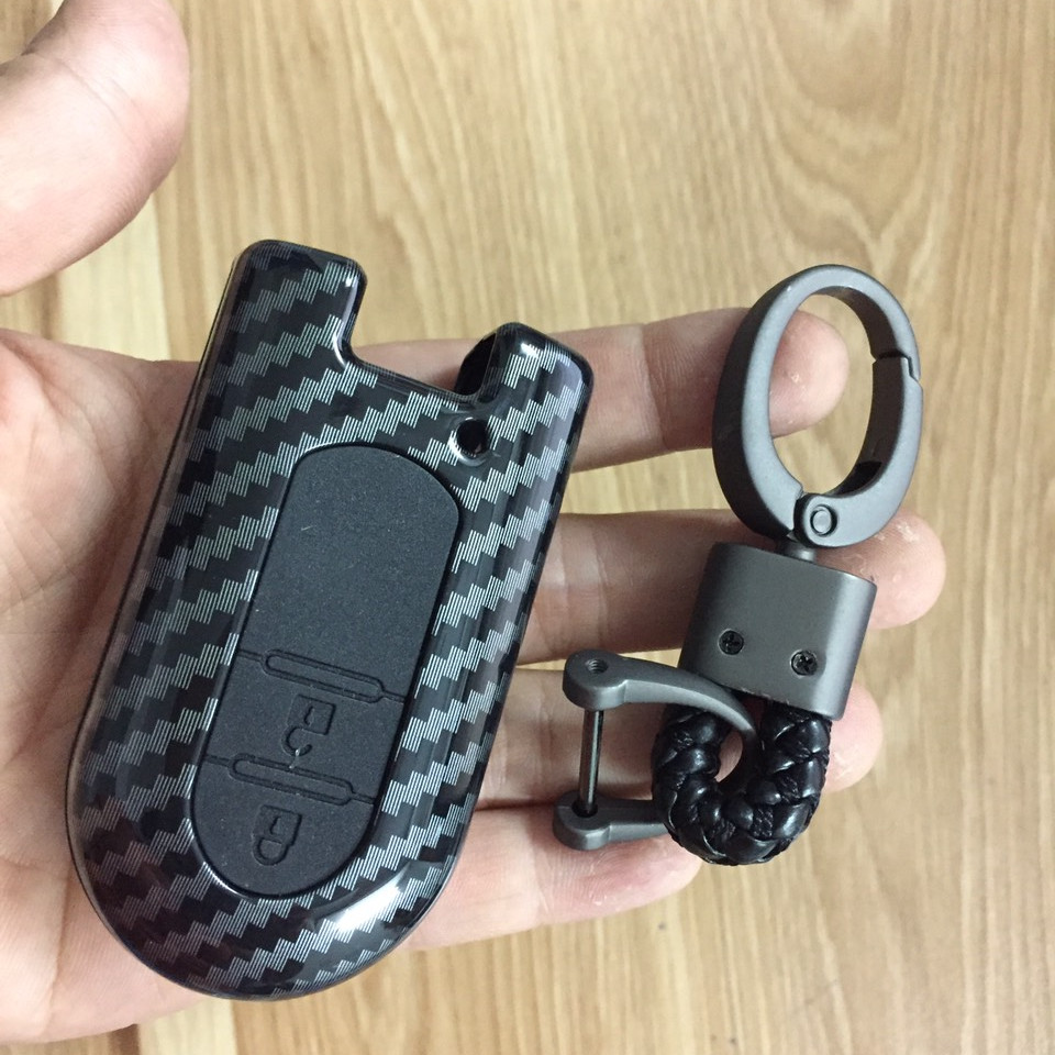 Ốp chìa khóa Carbon dành cho xe Toyota Rush có kèm móc khóa