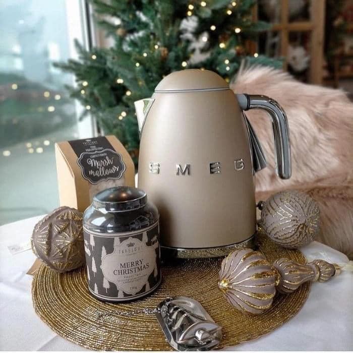 Ấm đun nước Smeg KLF03CHMEU Hàng chính hãng