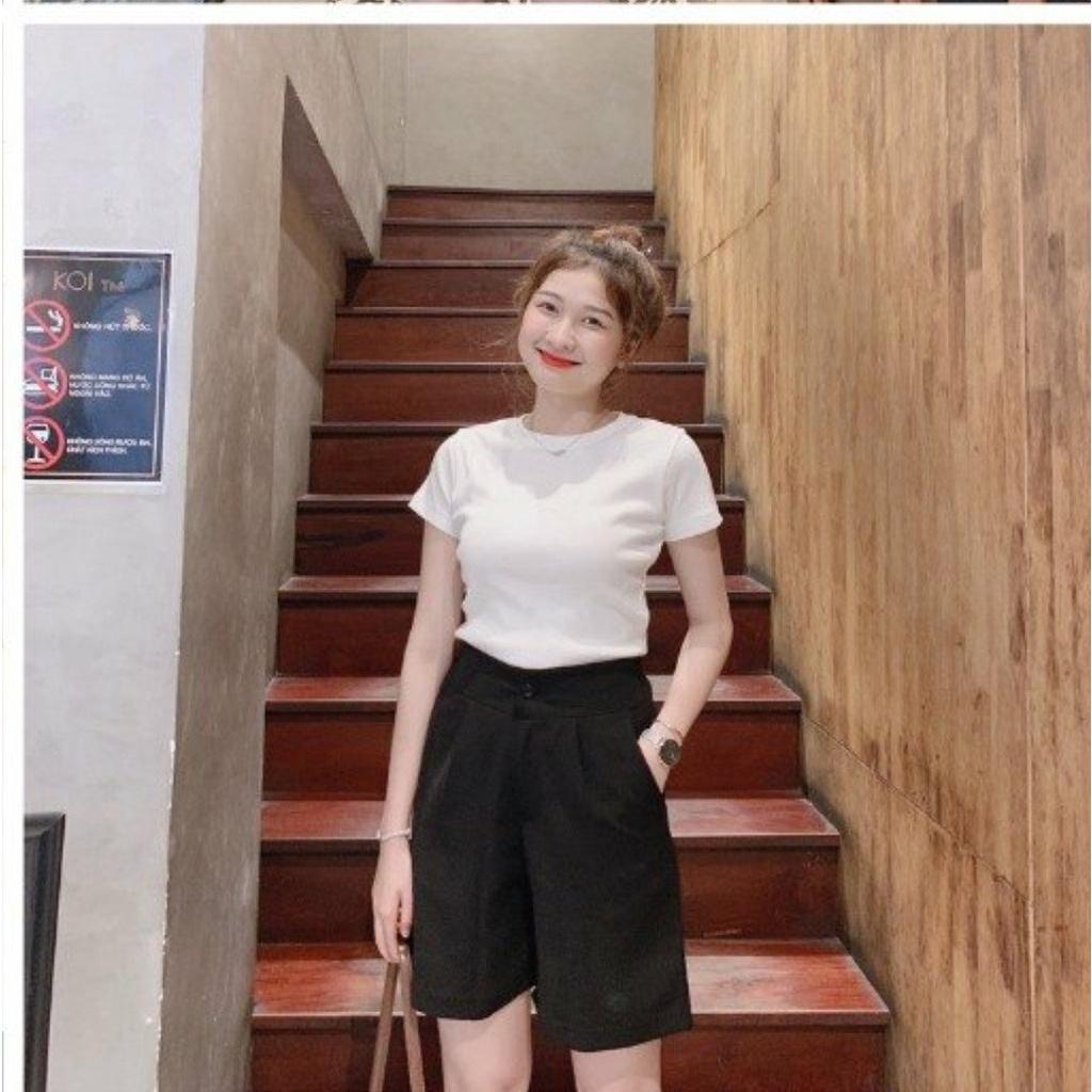 Quần short đũi nữ SURI chất đũi vải co giãn,mềm mịn 4 màu dễ phối được nhiều kiểu áo khác nhau.
