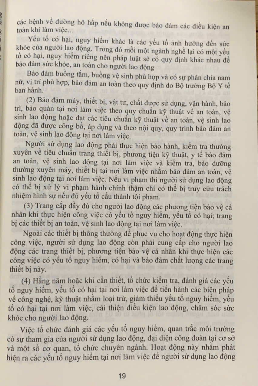 Bình luận Bộ luật Hình sự năm 2015 (Phần thứ hai – Các tội phạm), Chương XXI, Mục 3, 4: Các tội phạm khác xâm pham an toàn, trật tự công cộng