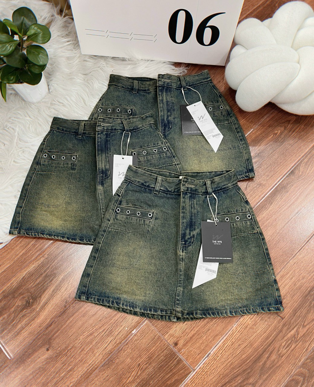 Chân váy chữ a dáng ngắn Cun Fashion chất liệu jean cotton dày dặn,size S/M/L chuẩn form, kèm lót trong thời trang MQC5