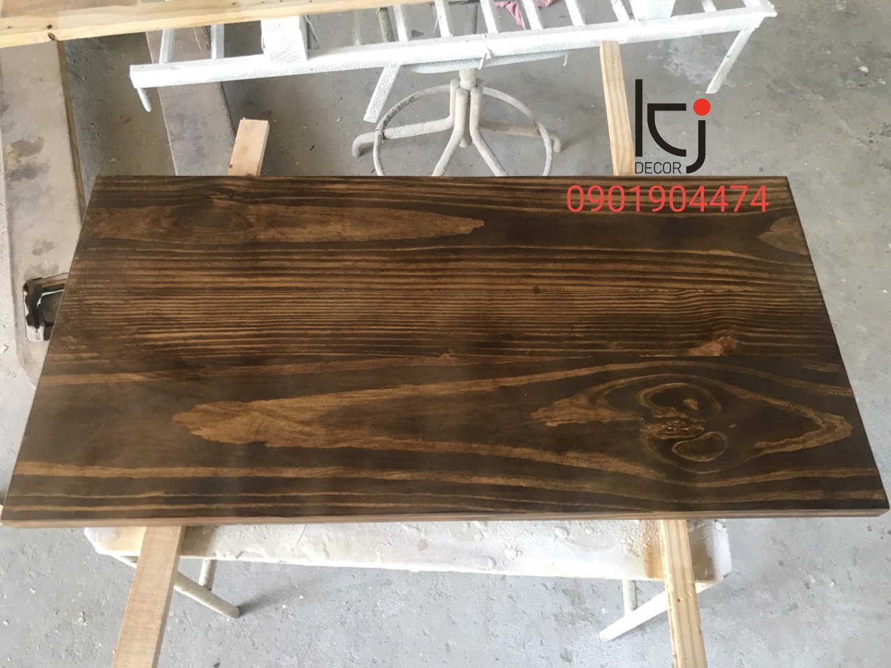 - Tấm mặt bàn gỗ thông 120x58x3cm