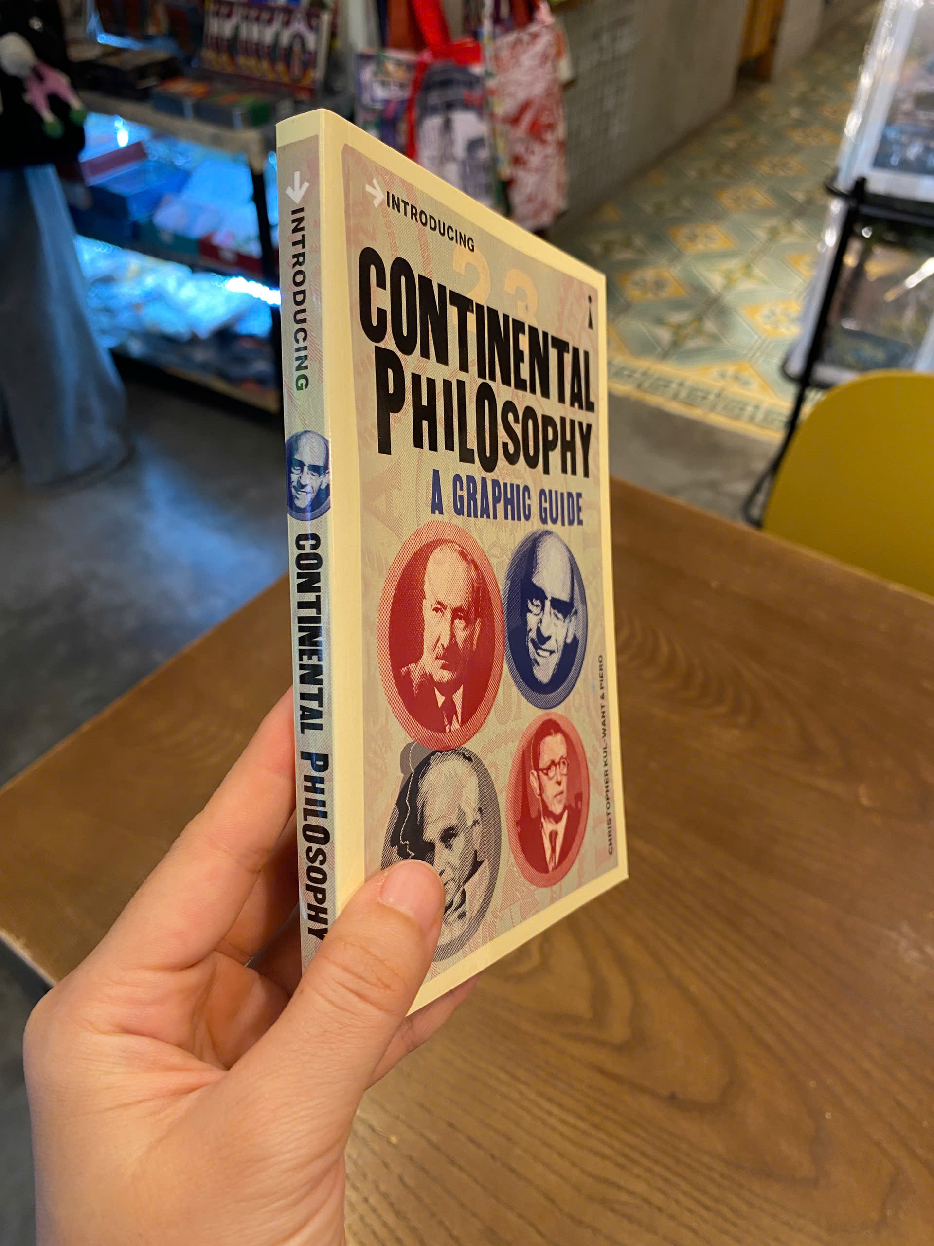 Sách - Introducing Continental Philosophy: A Graphic Guide by Christopher Kul-Want | English Book