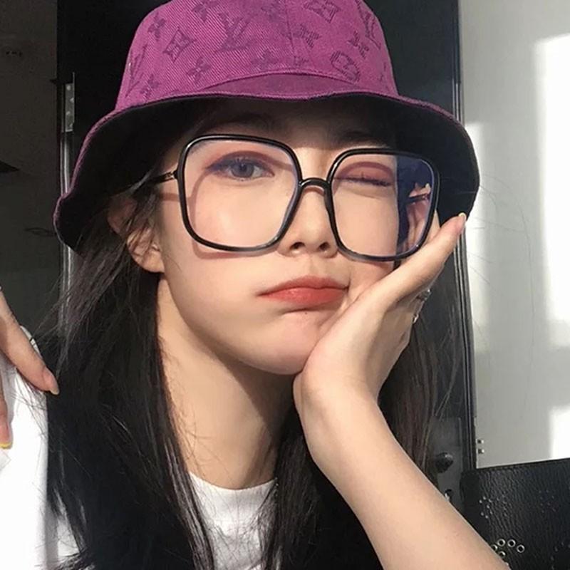 Mắt Kính Gọng Lớn Phong Cách Thời Trang Hàn Quốc