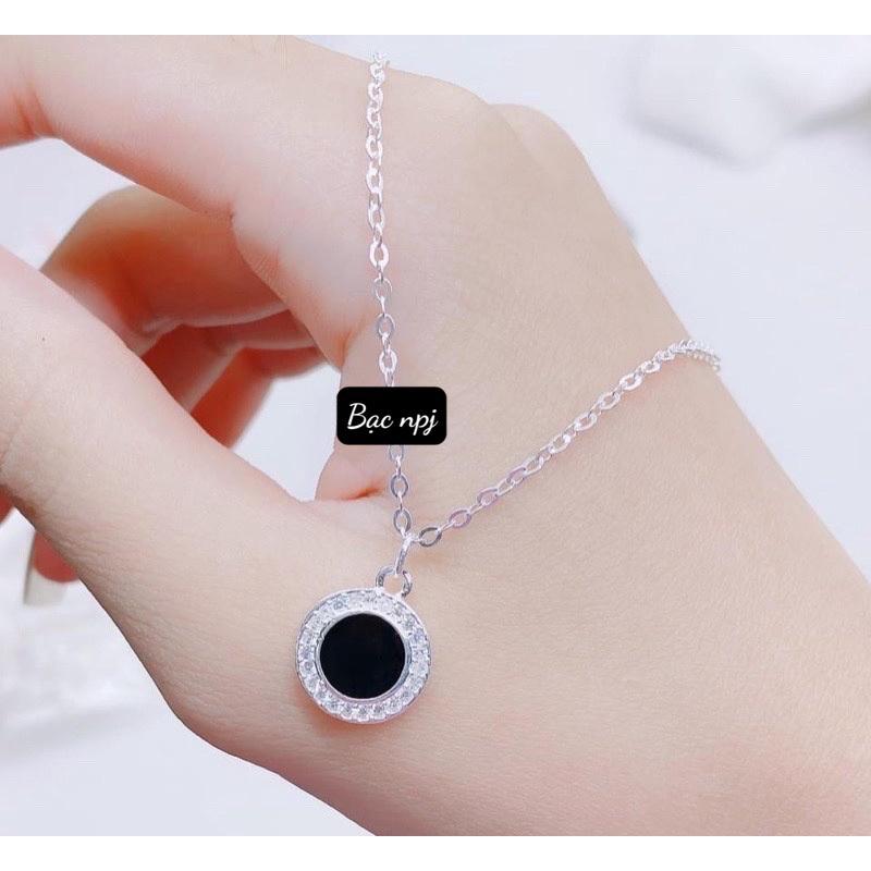 Mặt dây chuyền sơn màu, Bạc Ta - bạc Npj