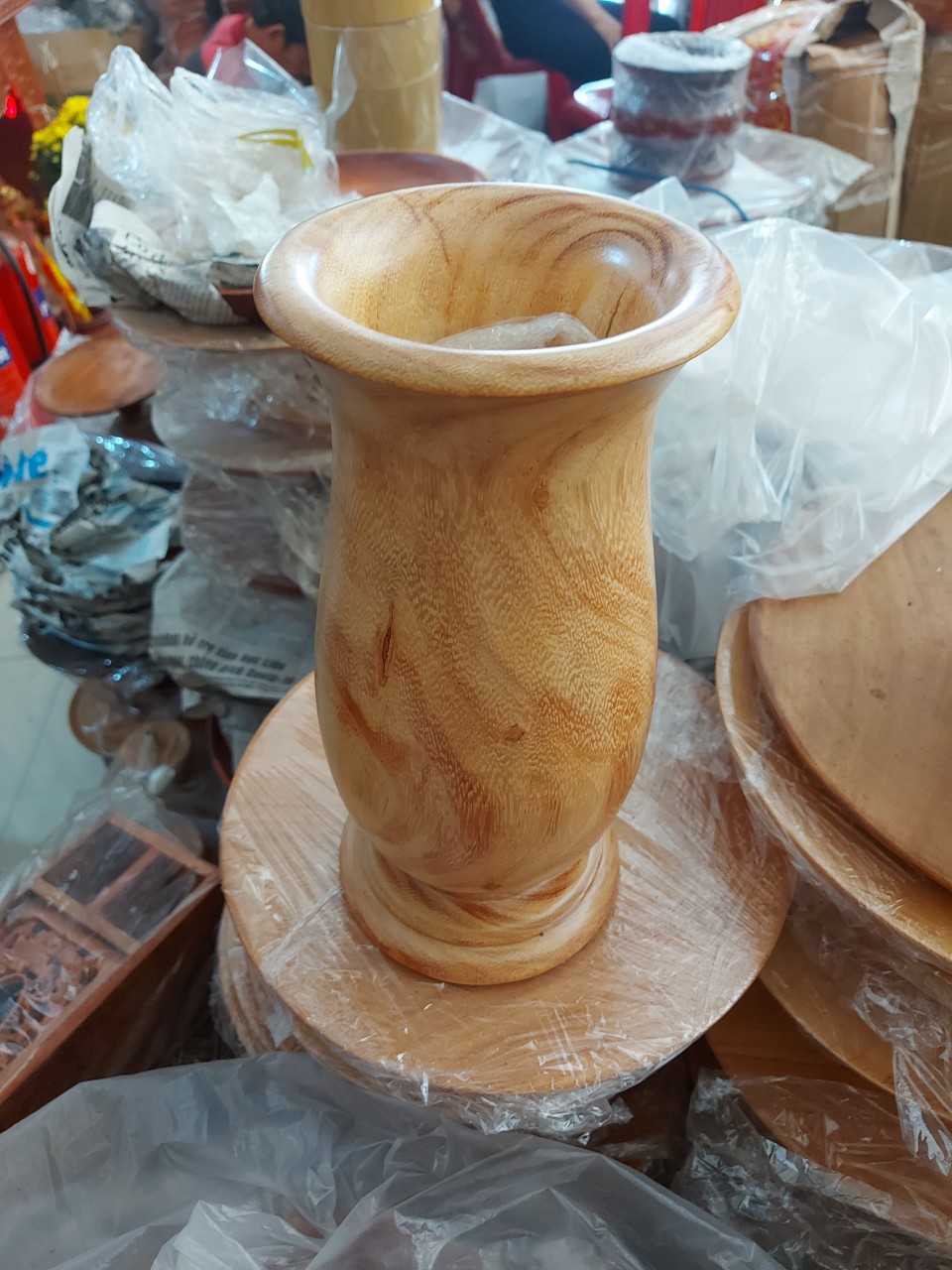 Lọ hoa gỗ gõ nguyên khối cao 26 cm
