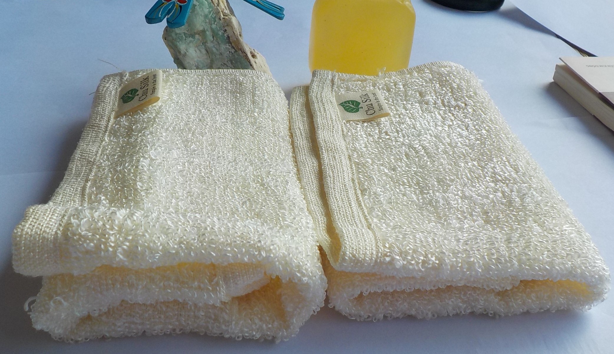 KHĂN MẶT BÔNG TƠ TẰM_ORGANIC SILK TOWEL- CHU SILK