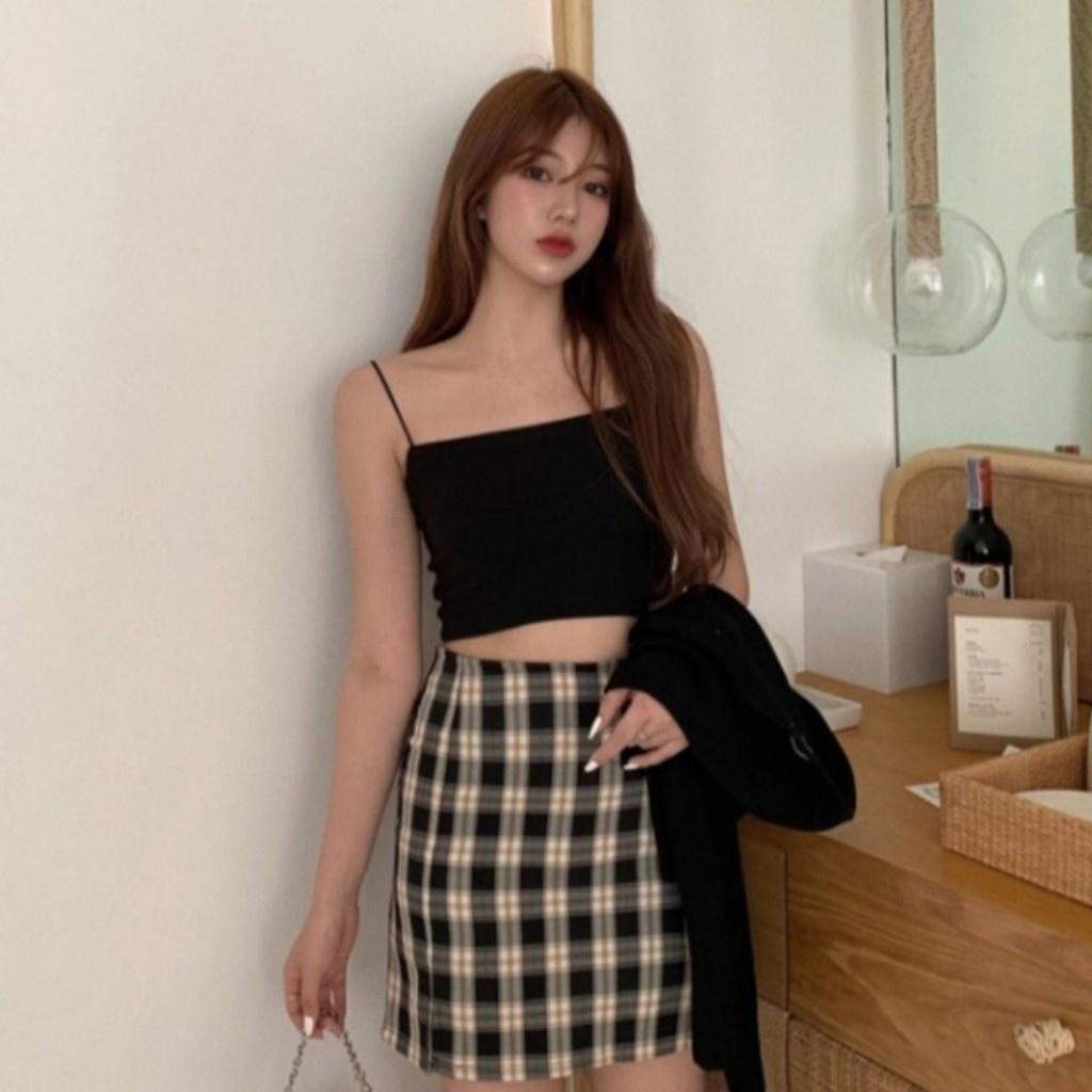 Áo crop top 2 dây bún basic chất bozip 2 màu đen trắng dễ mặc tôn dáng