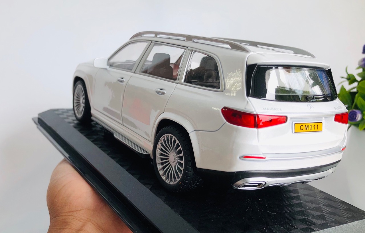 Mô hình xe Mercedes GLS600 Maybach - XLG