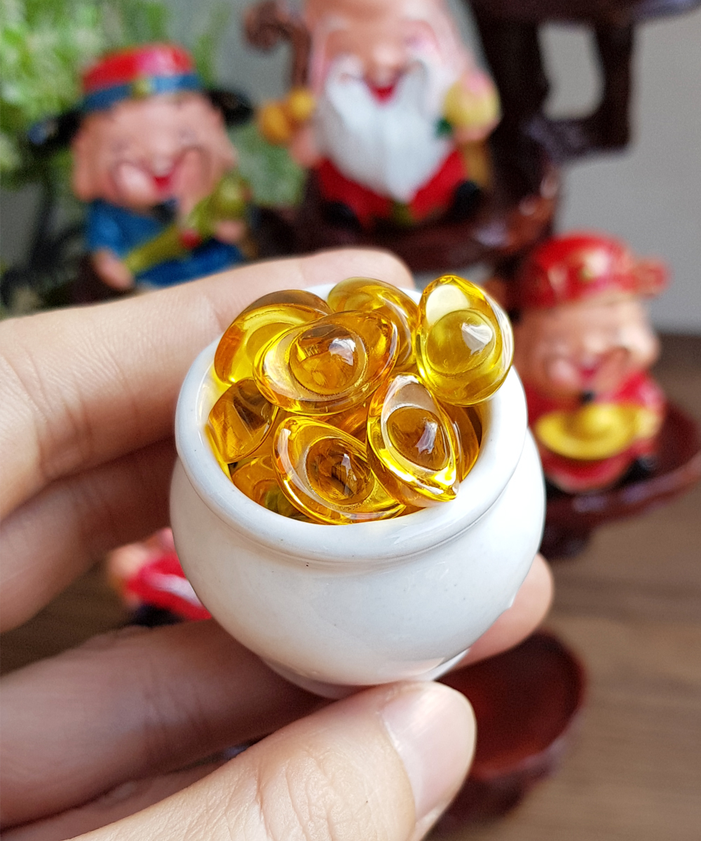 Bộ 4 chú tiểu Tứ Không giả đá kèm chum vàng dạng thỏi