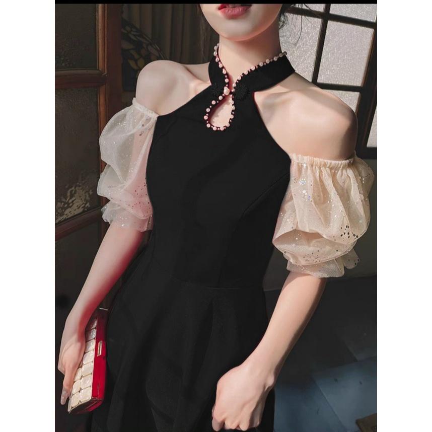 Đầm xoè cổ yếm đính cườm tay phối lưới kim sa