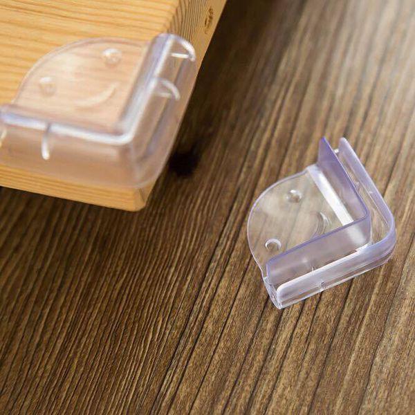 Miếng bịt góc bàn dáng vuông hình mặt cười chất liệu silicon