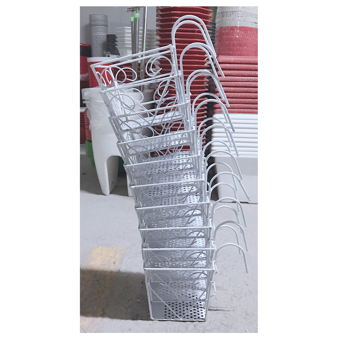 10 Giỏ Sắt 16x14cm Hình Vuông - Màu TRẮNG Treo Chậu Hoa Lan can Ban Công