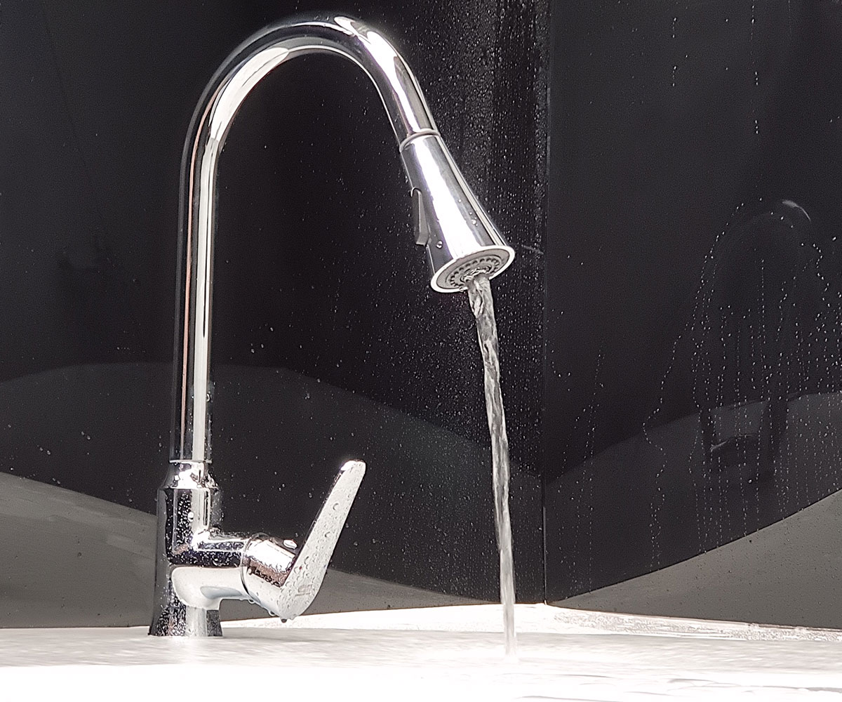 Vòi Rửa Chén Nóng Lạnh Dây Kéo Đồng Mạ Chrome Eurolife EL-KM05