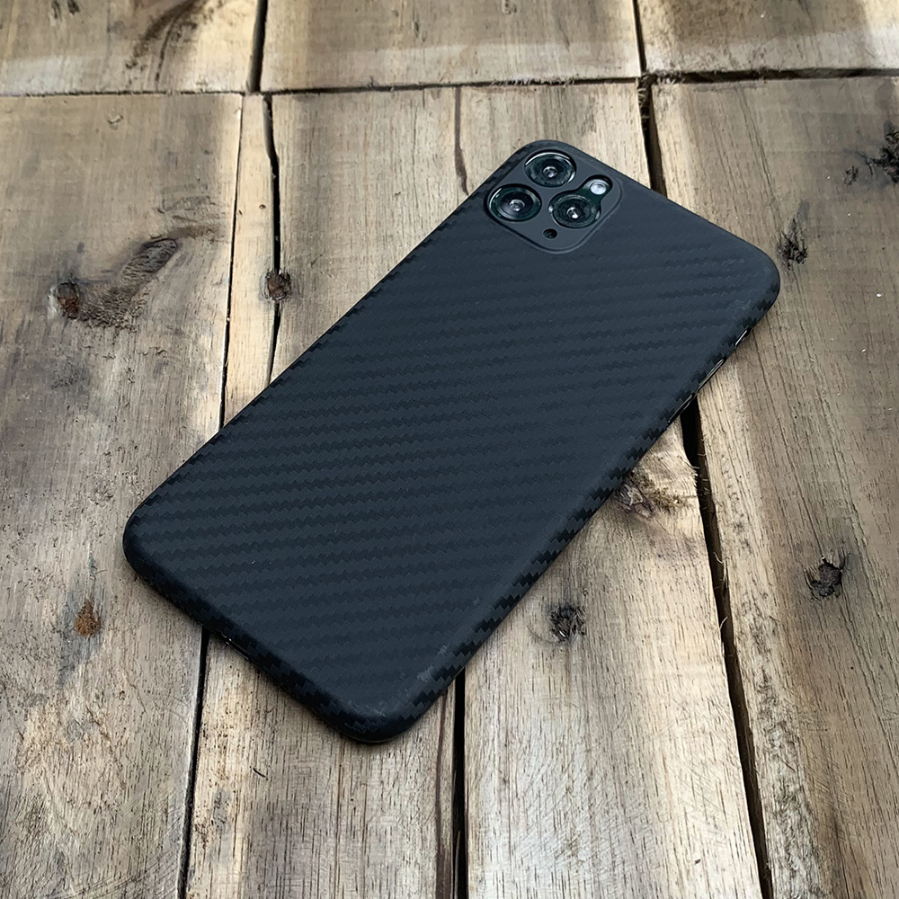 Ốp lưng siêu mỏng, vân carbon dành cho iPhone 11 Pro Max - Màu đen