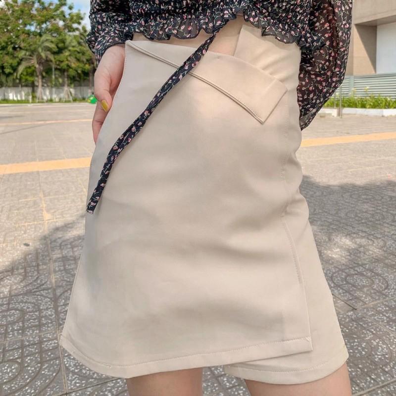 Chân váy vạt xẻ
