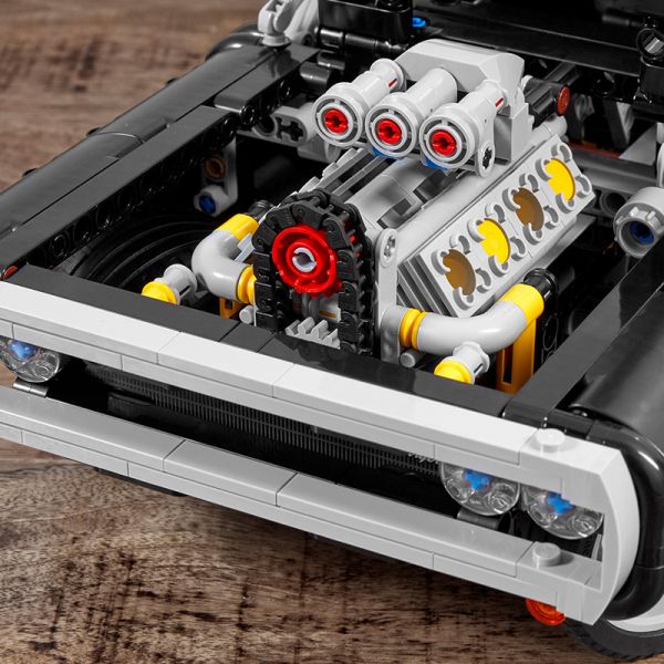 BỘ LẮP RÁP LEGO TECHNIC 42111 SIÊU XE DOM'S DODGE CHARGER