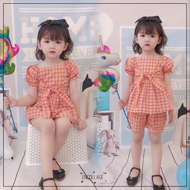 Bộ kẻ sọc nơ cho bé gái Bo043