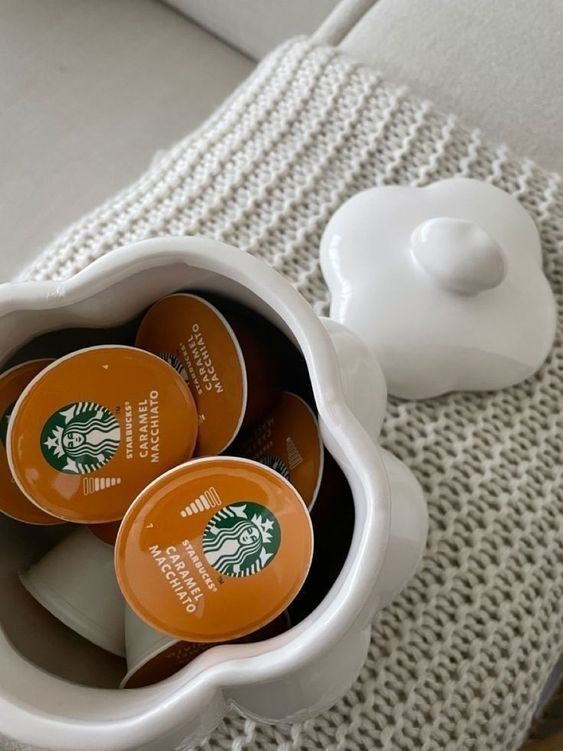 Cà phê viên nén vị Caramel Macchiato Starbucks dành cho máy Dolce Gusto Hàng nhập khẩu Anh hộp 12 viên