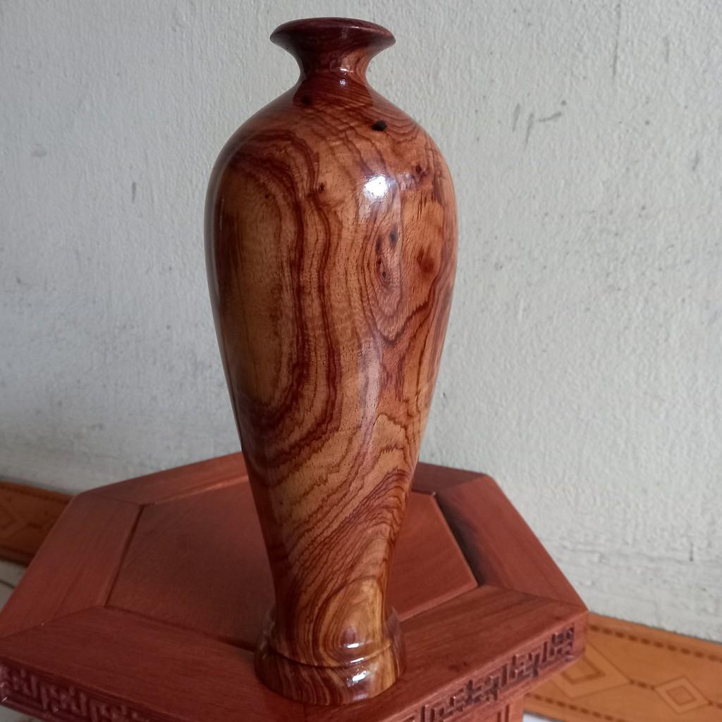 bình lọ gỗ cẩm chỉ việt  cao 27cmx11cm